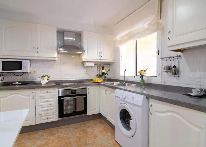 Апартаменты Sea View Pool Bbq Tenerife